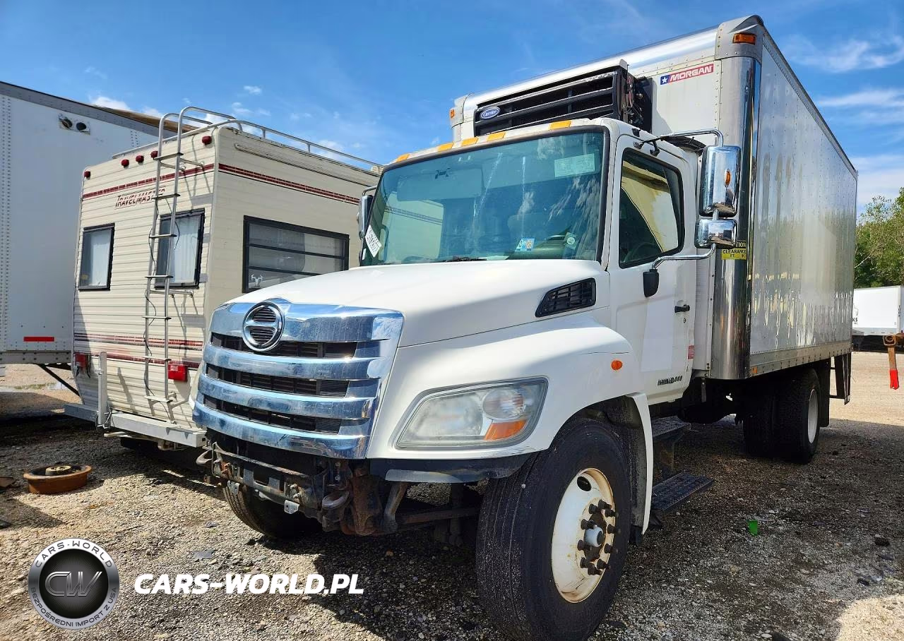 2013 Hino 258-268 Refrigerated Box Truck