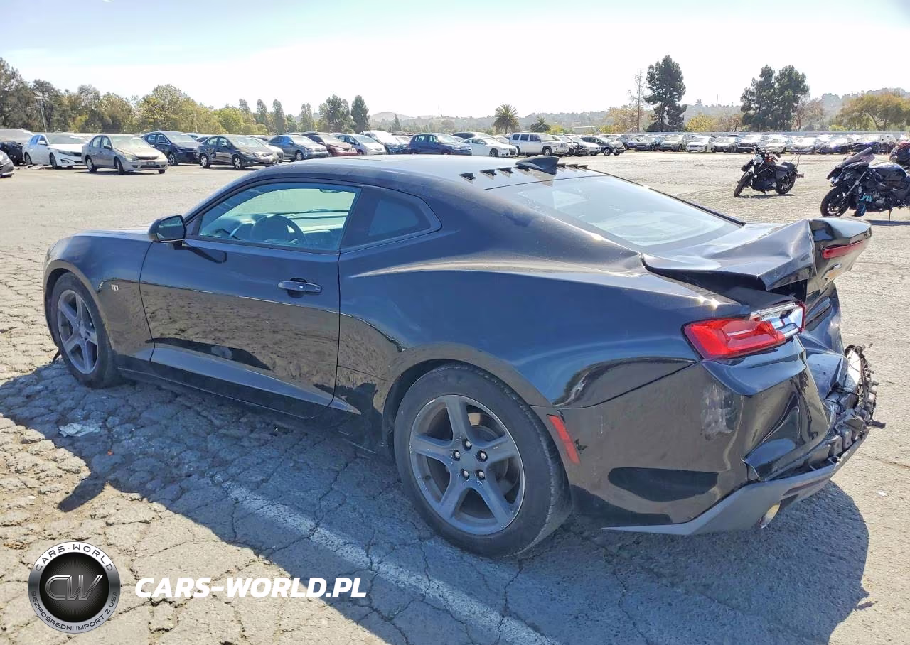 2018 Chevrolet Camaro Lt VIN:1G1FB1RS4J0144983 - 2