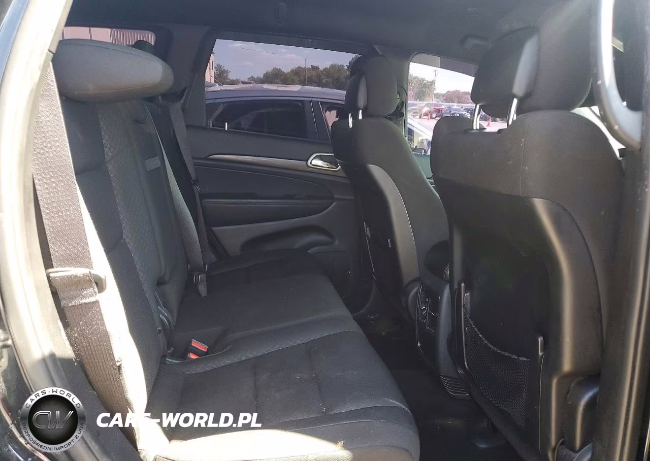 2020 Jeep Grand Cherokee Laredo VIN:1C4RJFAG0LC335152 - 10
