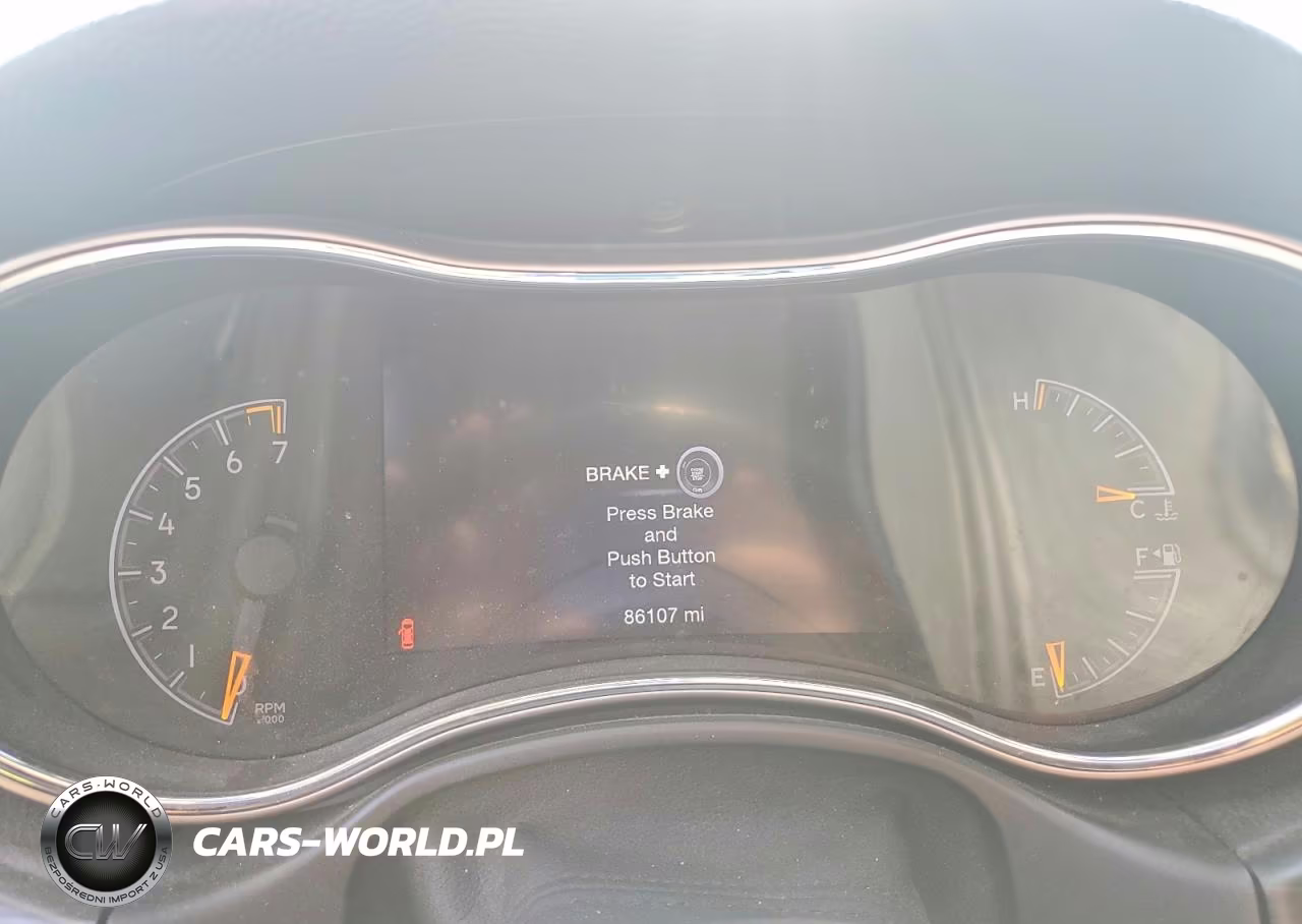 2020 Jeep Grand Cherokee Laredo VIN:1C4RJFAG0LC335152 - 9