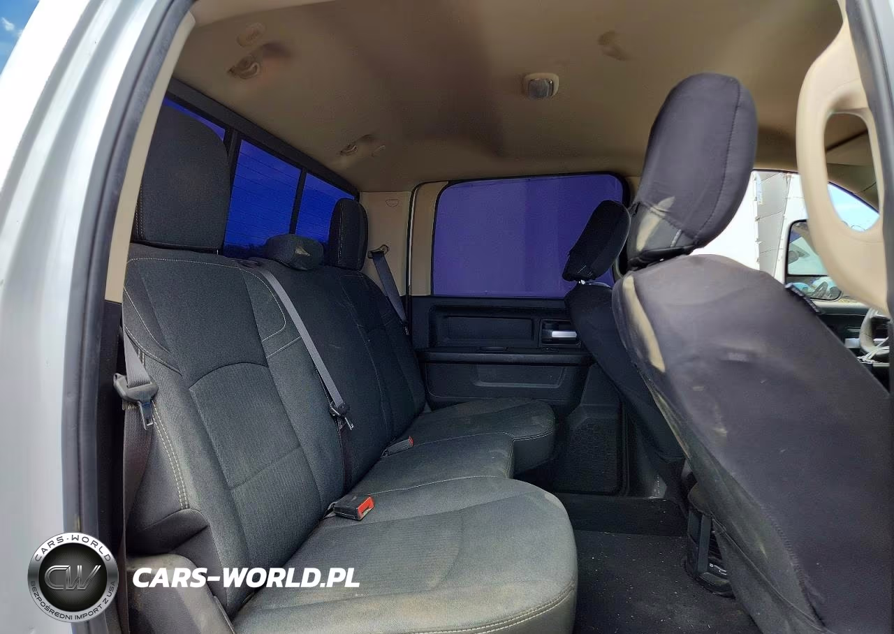 2019 Ram 2500 Tradesman VIN:3C6UR5HJ2KG539078 - 10