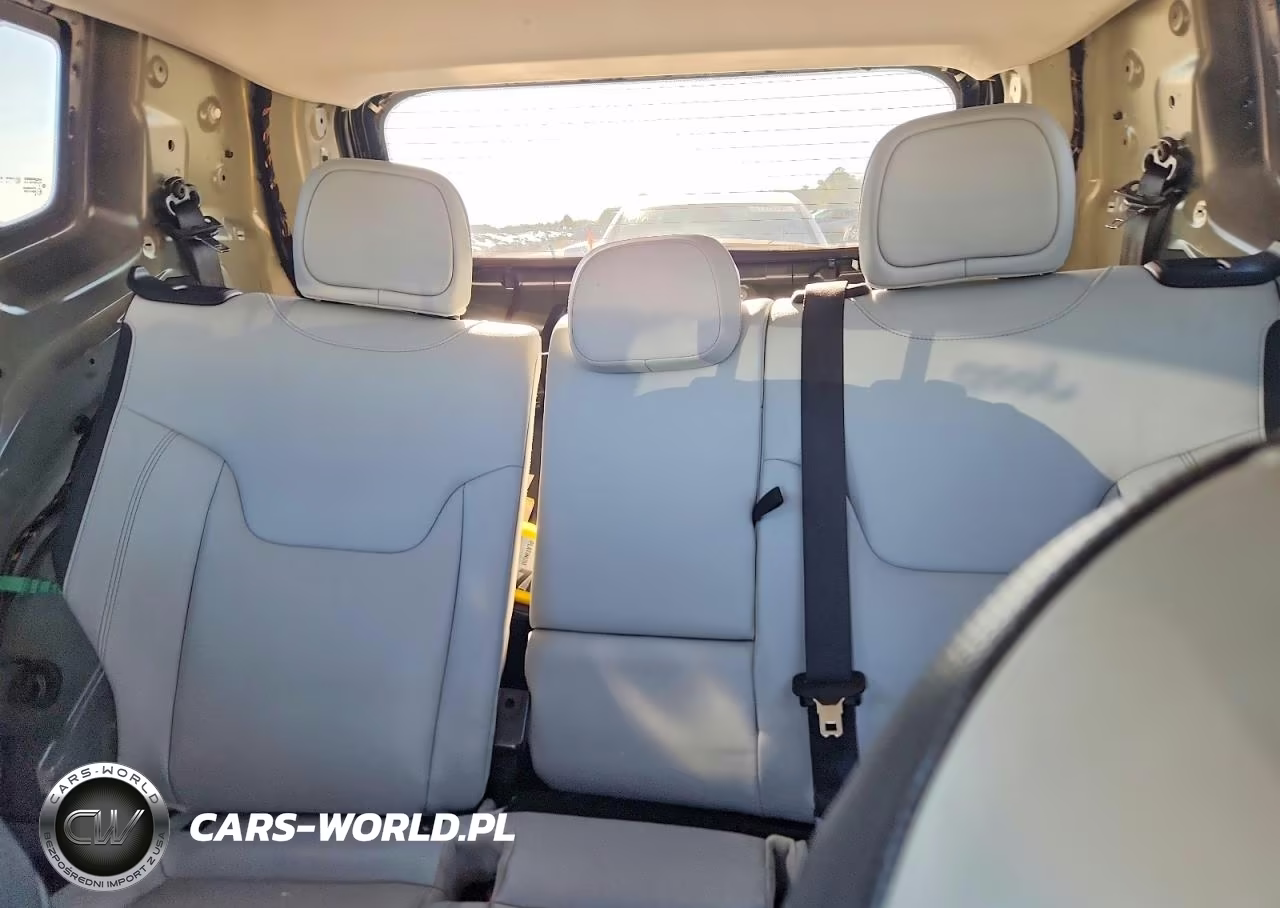 2018 Jeep Renegade Limited VIN:ZACCJADB6JPH61400 - 10