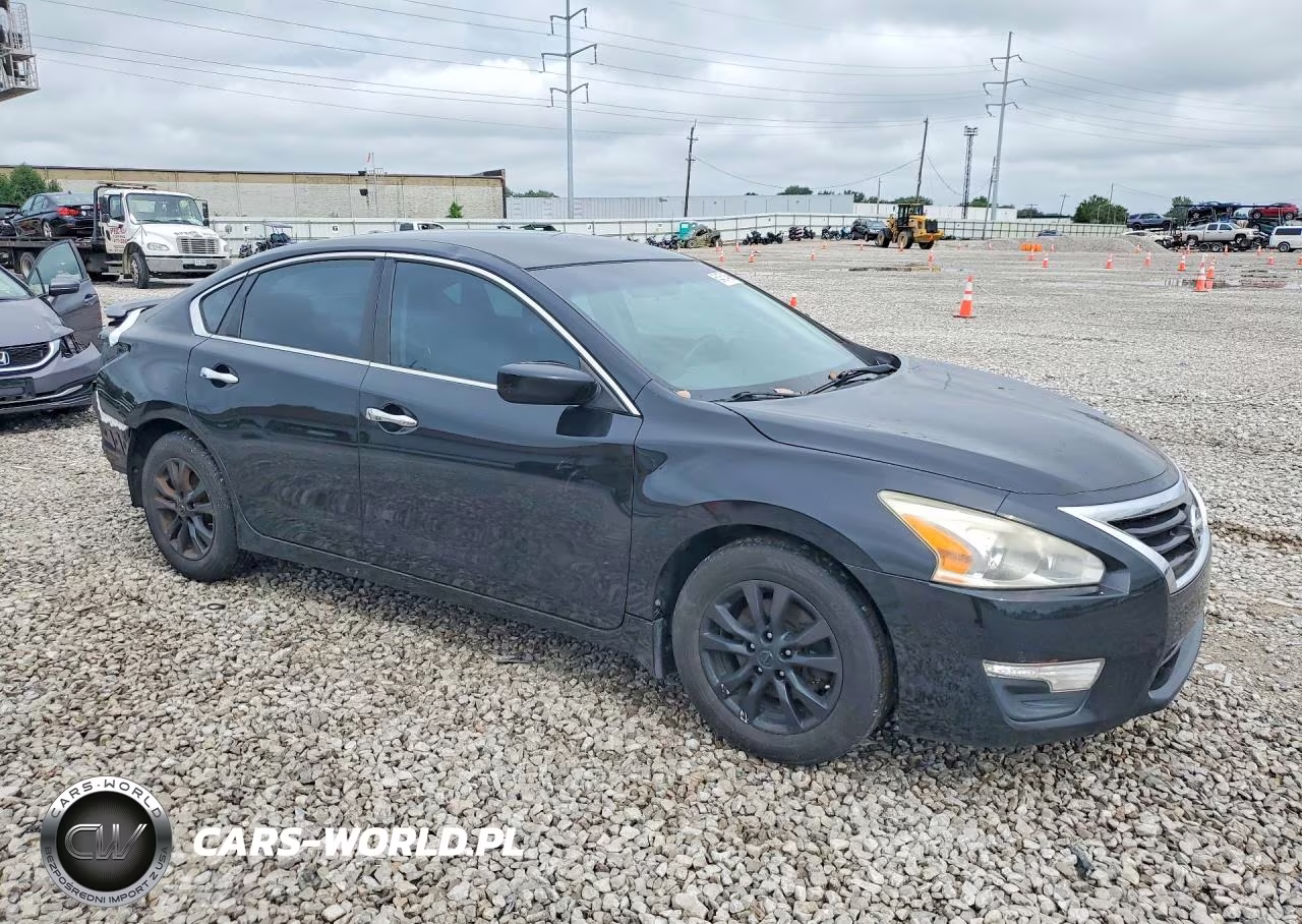 2015 Nissan Altima 2.5 S VIN:1N4AL3AP7FC580059 - 4