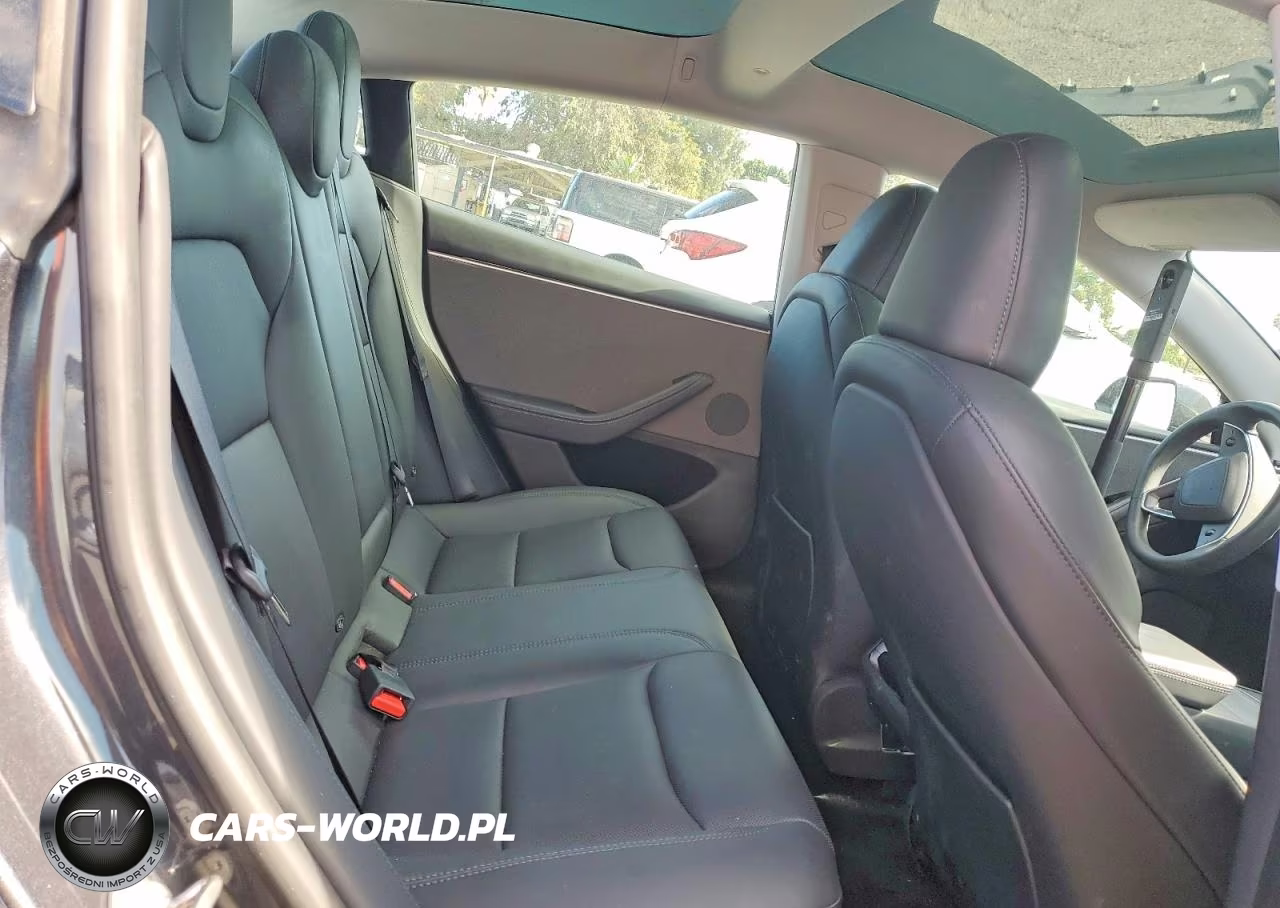 2024 Tesla Model 3 VIN:5YJ3E1EAXRF747755 - 10