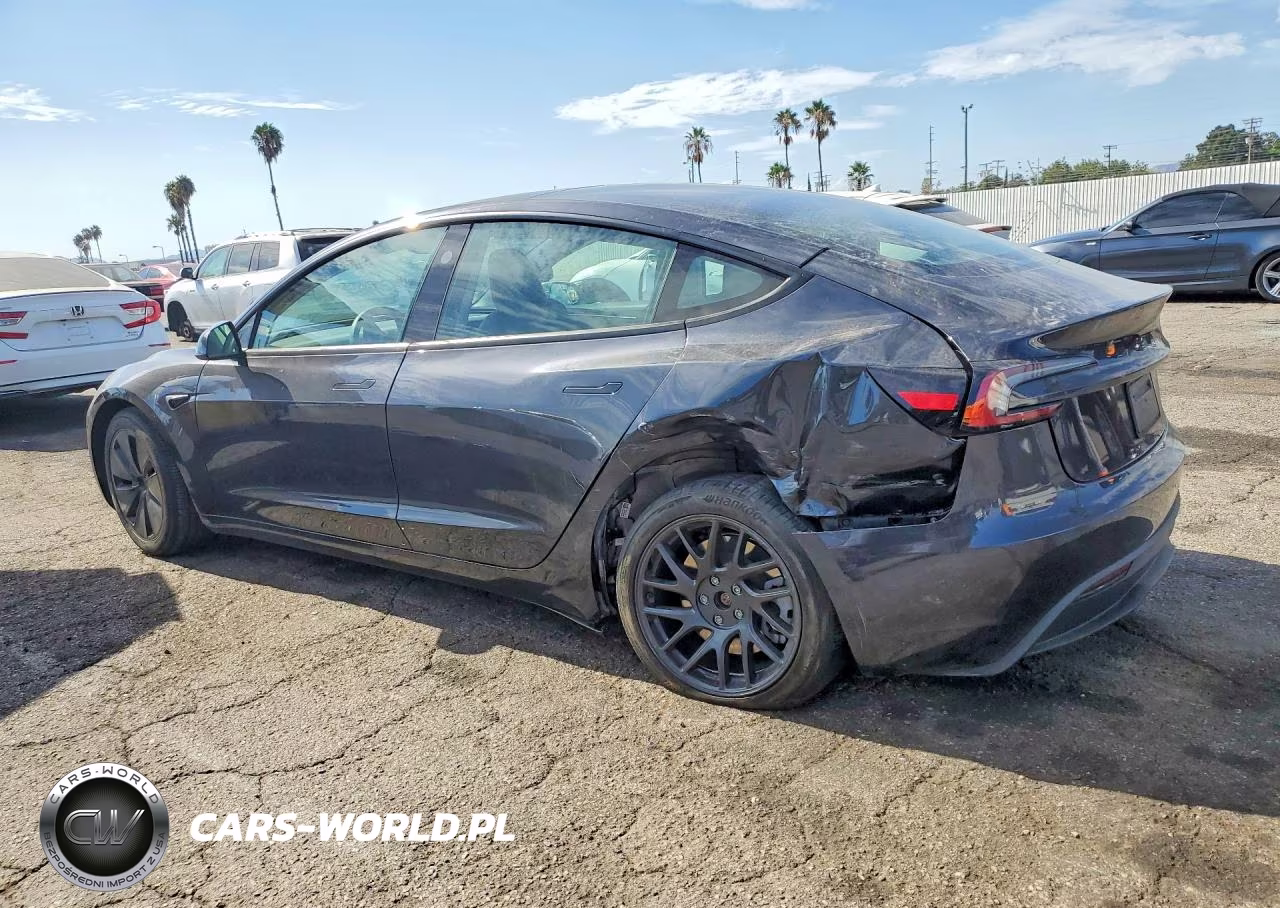 2024 Tesla Model 3 VIN:5YJ3E1EAXRF747755 - 2