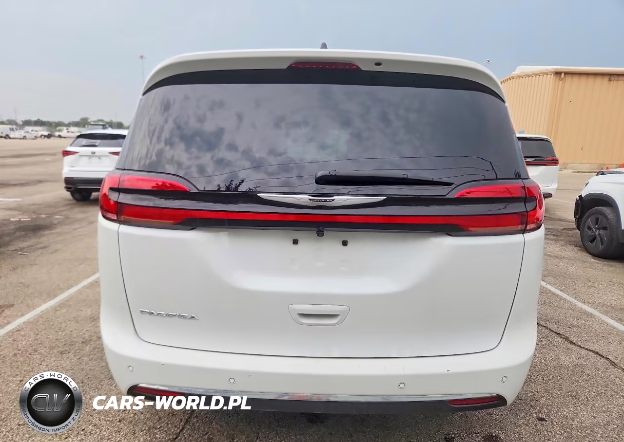 2026 Chrysler Pacifica Select VIN:2C4RC1BG0TR191931 - 6