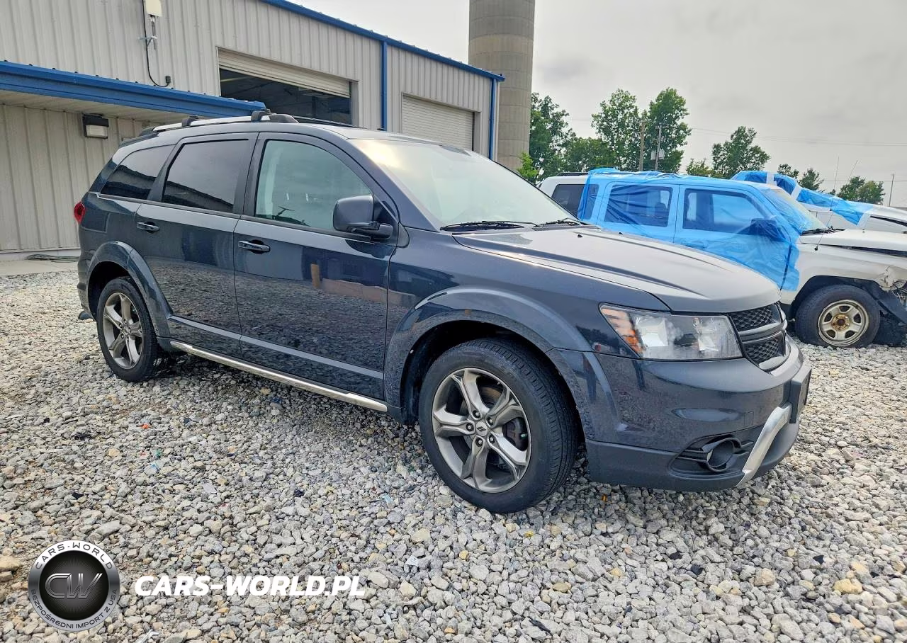 2018 Dodge Journey Crossroad VIN:3C4PDDGG4JT159539 - 4