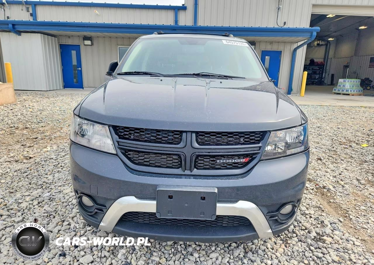 2018 Dodge Journey Crossroad VIN:3C4PDDGG4JT159539 - 5