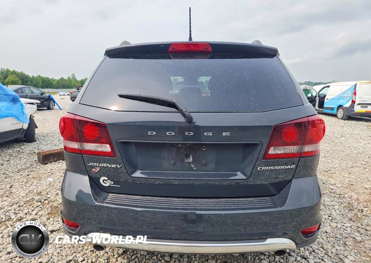 2018 Dodge Journey Crossroad VIN:3C4PDDGG4JT159539 - 6