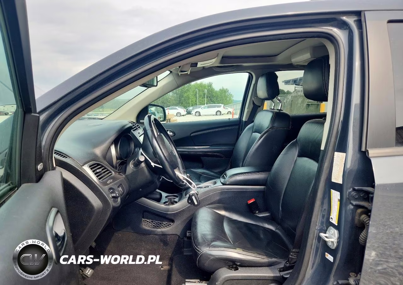2018 Dodge Journey Crossroad VIN:3C4PDDGG4JT159539 - 7
