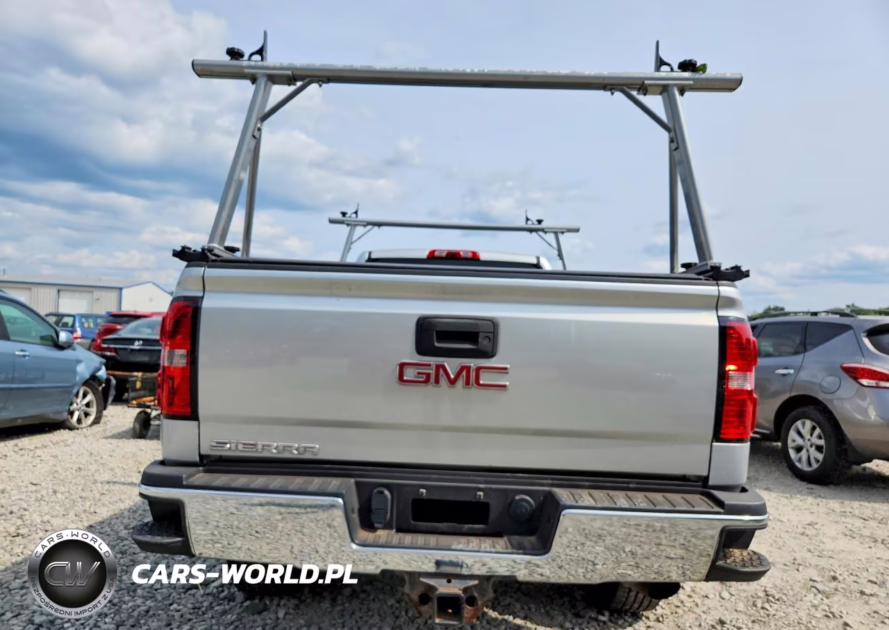 2015 GMC Sierra K2500 Heavy Duty VIN:1GT12XEG1FF138939 - 6