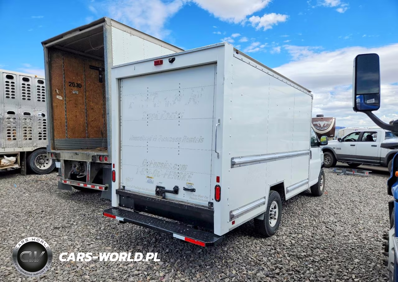 2022 GMC Savana Cut - Box Truck VIN:1GD07RFP7N1185052 - 3