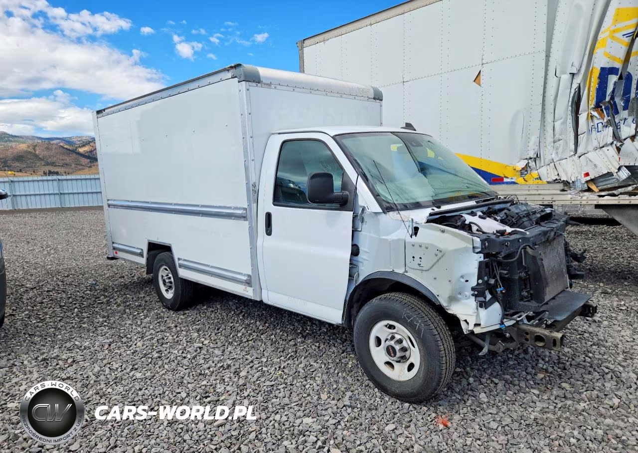 2022 GMC Savana Cut - Box Truck VIN:1GD07RFP7N1185052 - 4