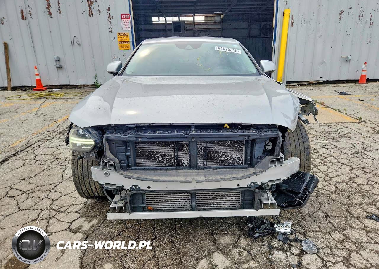 2018 Volvo S90 T5 Momentum VIN:LVY102MK4JP053586 - 5