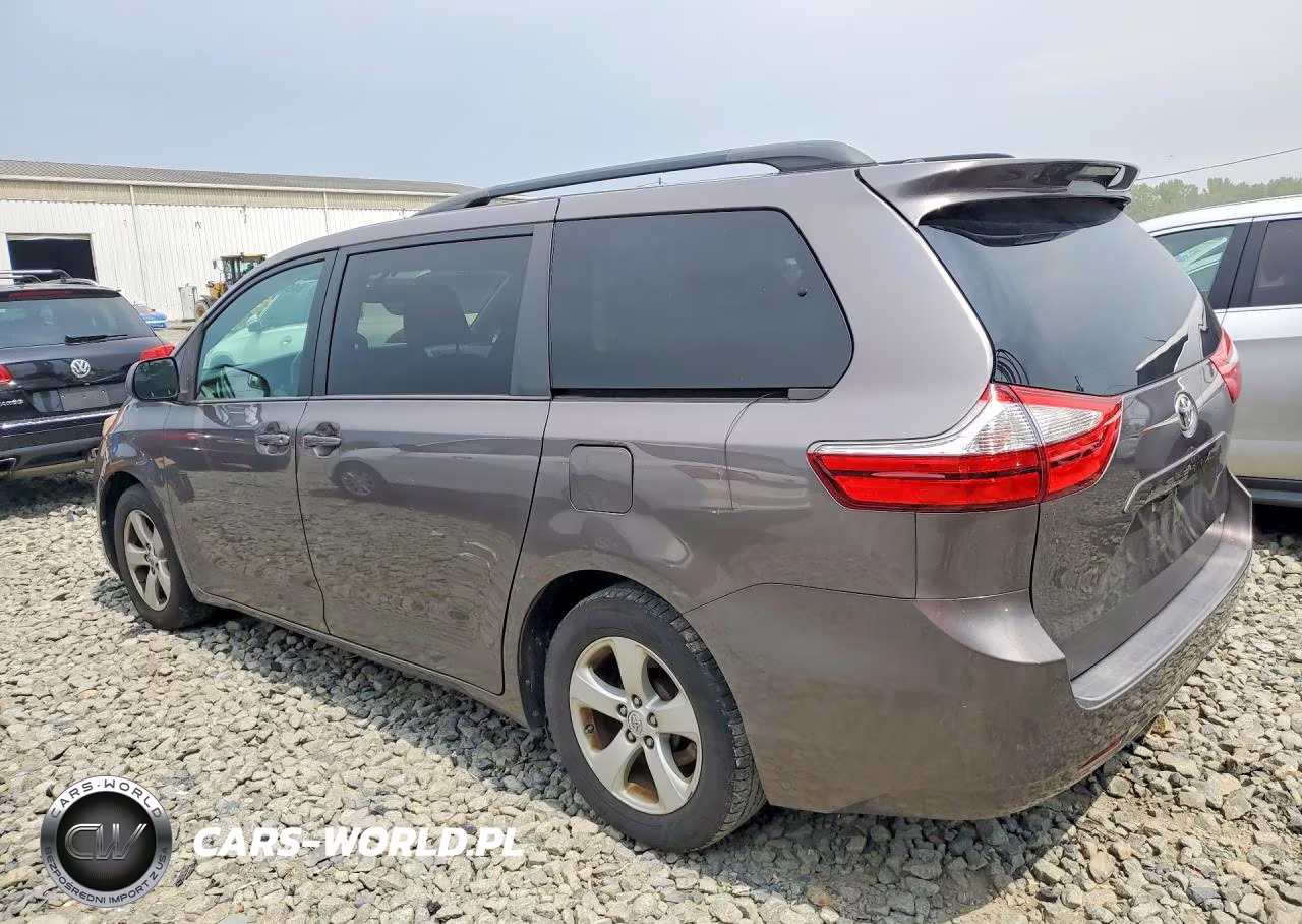2015 Toyota Sienna Le VIN:5TDKK3DC7FS552979 - 2