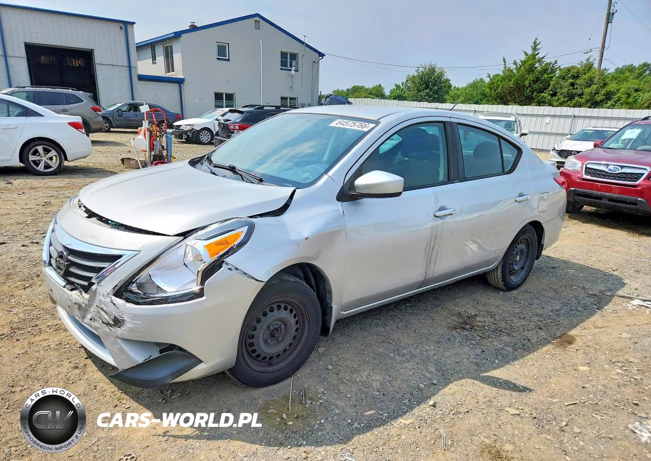 2017 Nissan Versa 1.6 Sv – zdjęcie 1 z 12