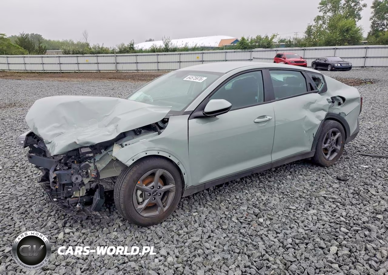 2026 Kia K4 Lxs VIN:3KPFT4DE8TE350423 - 1