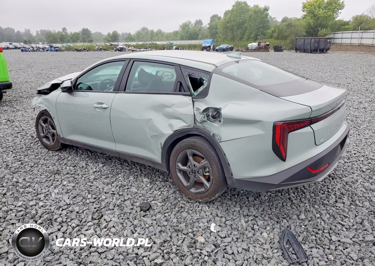 2026 Kia K4 Lxs VIN:3KPFT4DE8TE350423 - 2