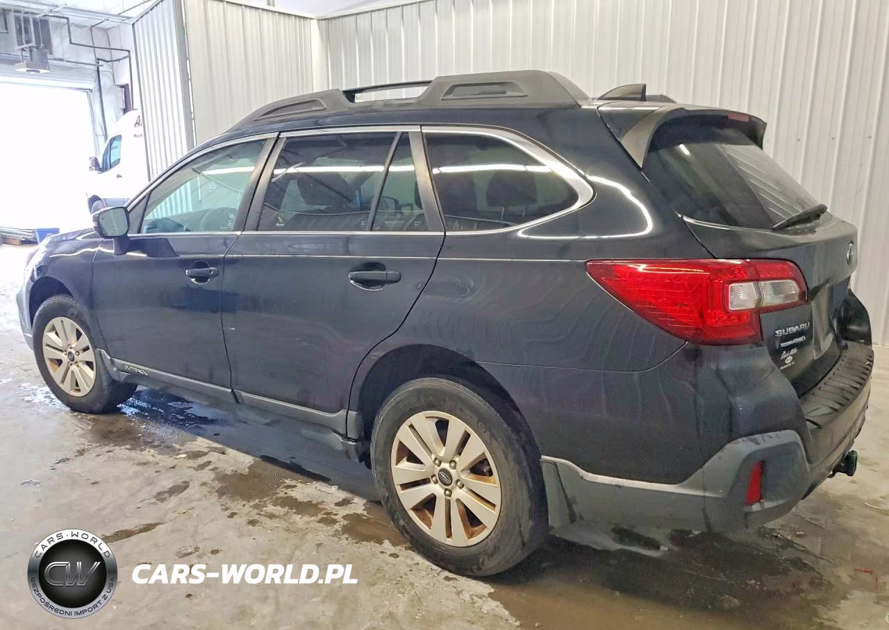 2018 Subaru Outback 2.5I Premium VIN:4S4BSAFCXJ3250979 - 2