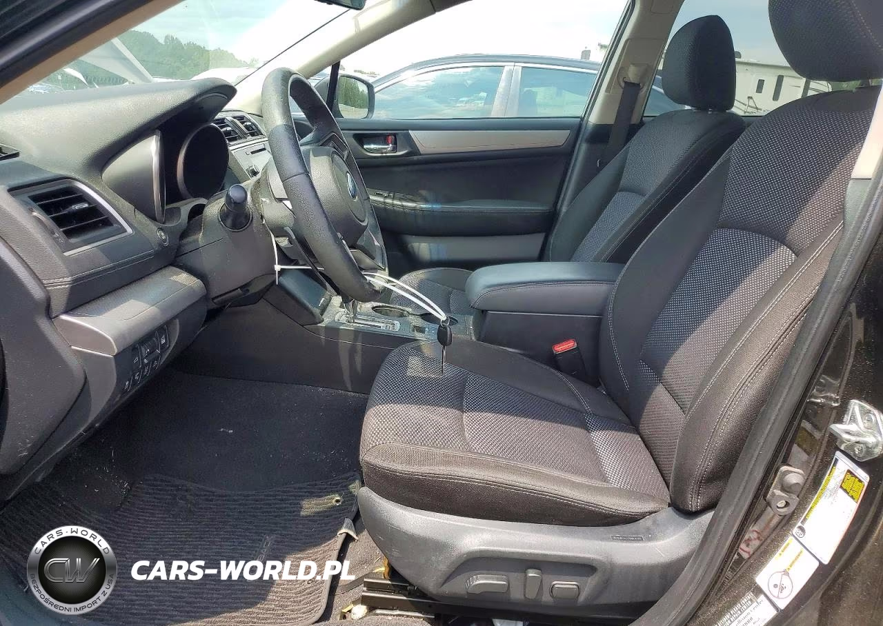 2018 Subaru Outback 2.5I Premium VIN:4S4BSAFCXJ3250979 - 7