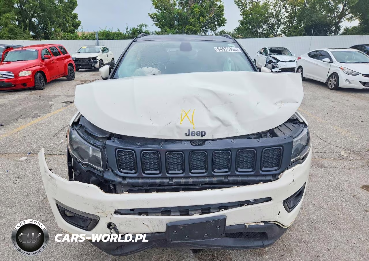 2019 Jeep Compass Latitude VIN:3C4NJCBB7KT613385 - 5