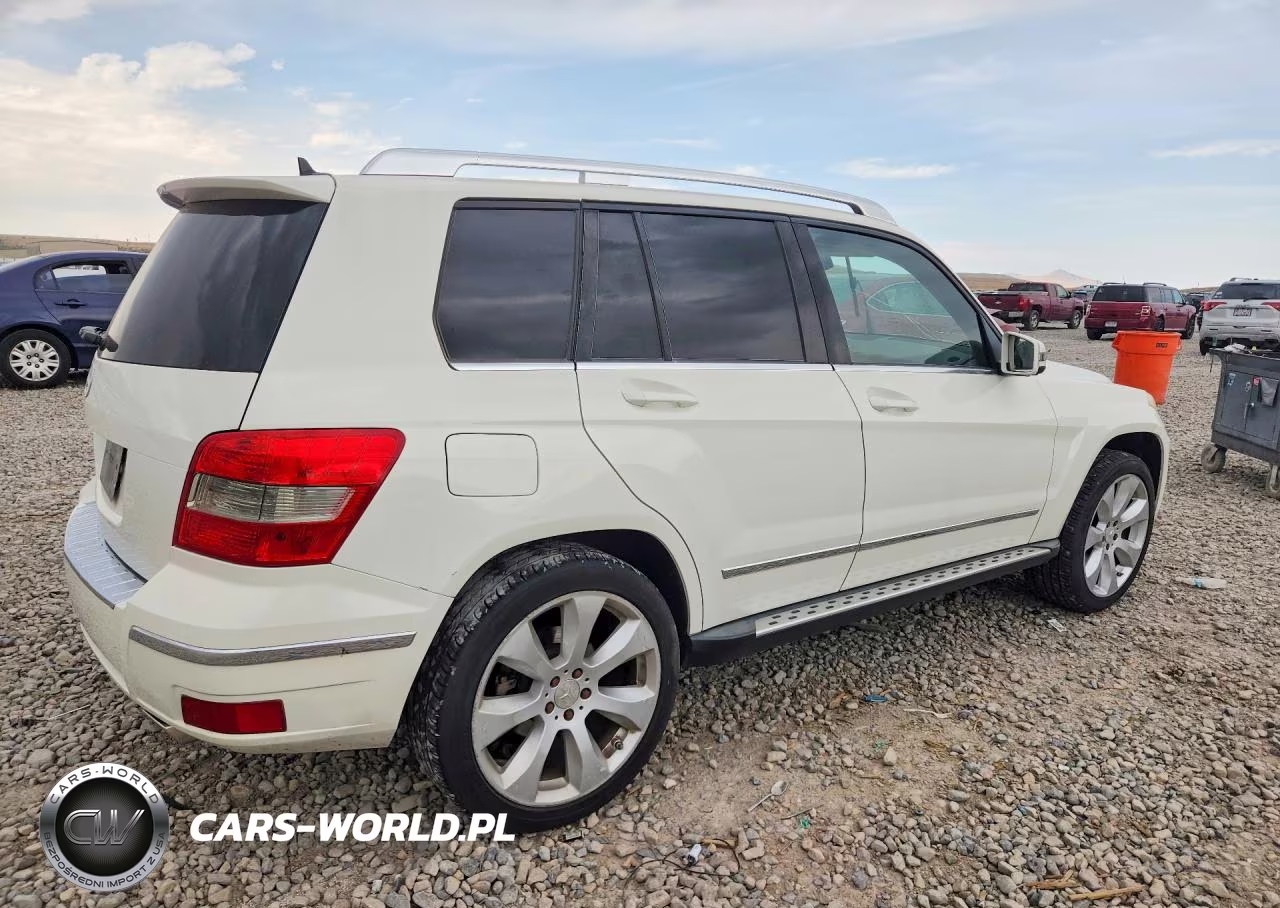 2010 Mercedes-Benz Glk 350 VIN:WDCGG5GB2AF337714 - 3