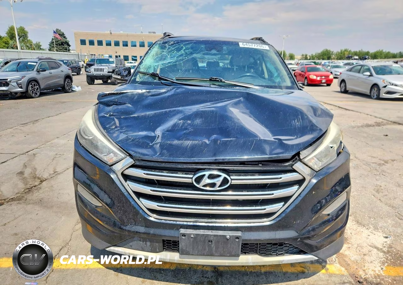 2017 Hyundai Tucson Limited VIN:KM8J3CA26HU375436 - 5