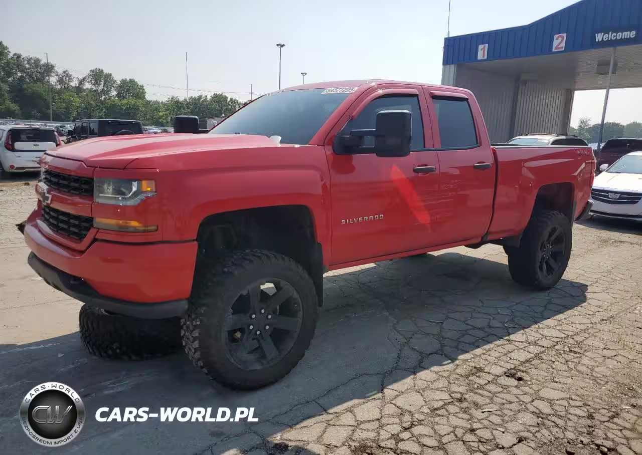 2017 Chevrolet Silverado K1500 Custom