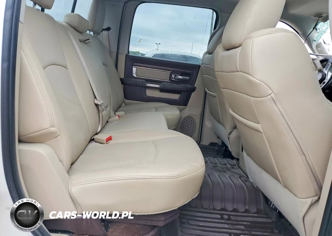 2017 Ram 1500 Laramie VIN:1C6RR7NT6HS772762 - 10