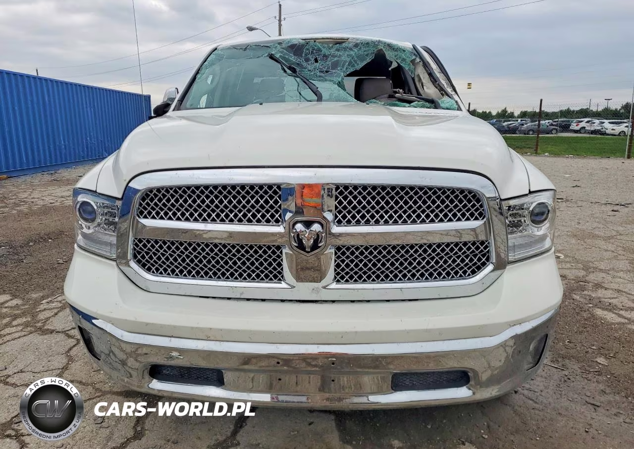 2017 Ram 1500 Laramie VIN:1C6RR7NT6HS772762 - 5