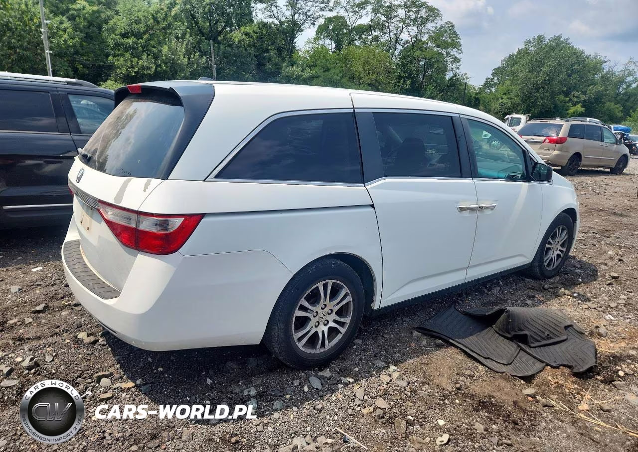 2011 Honda Odyssey Exl VIN:5FNRL5H62BB050746 - 3