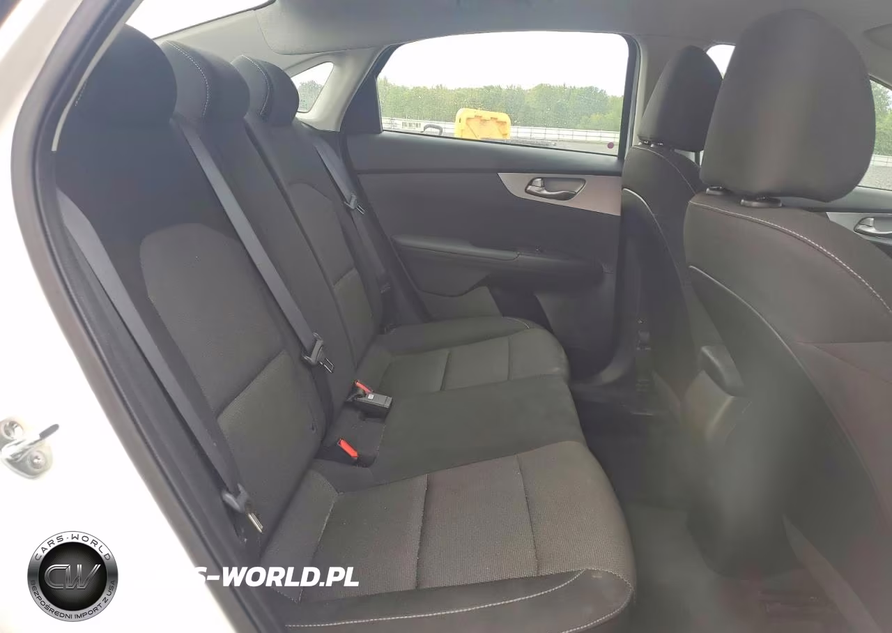2024 Kia Forte Lxs VIN:3KPF24ADXRE739989 - 10