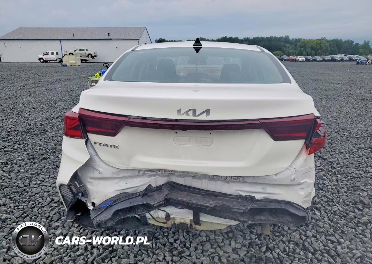 2024 Kia Forte Lxs VIN:3KPF24ADXRE739989 - 6