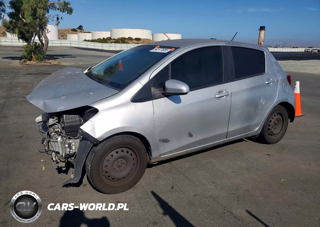 2015 Toyota Yaris 5-Door L – zdjęcie 1 z 12