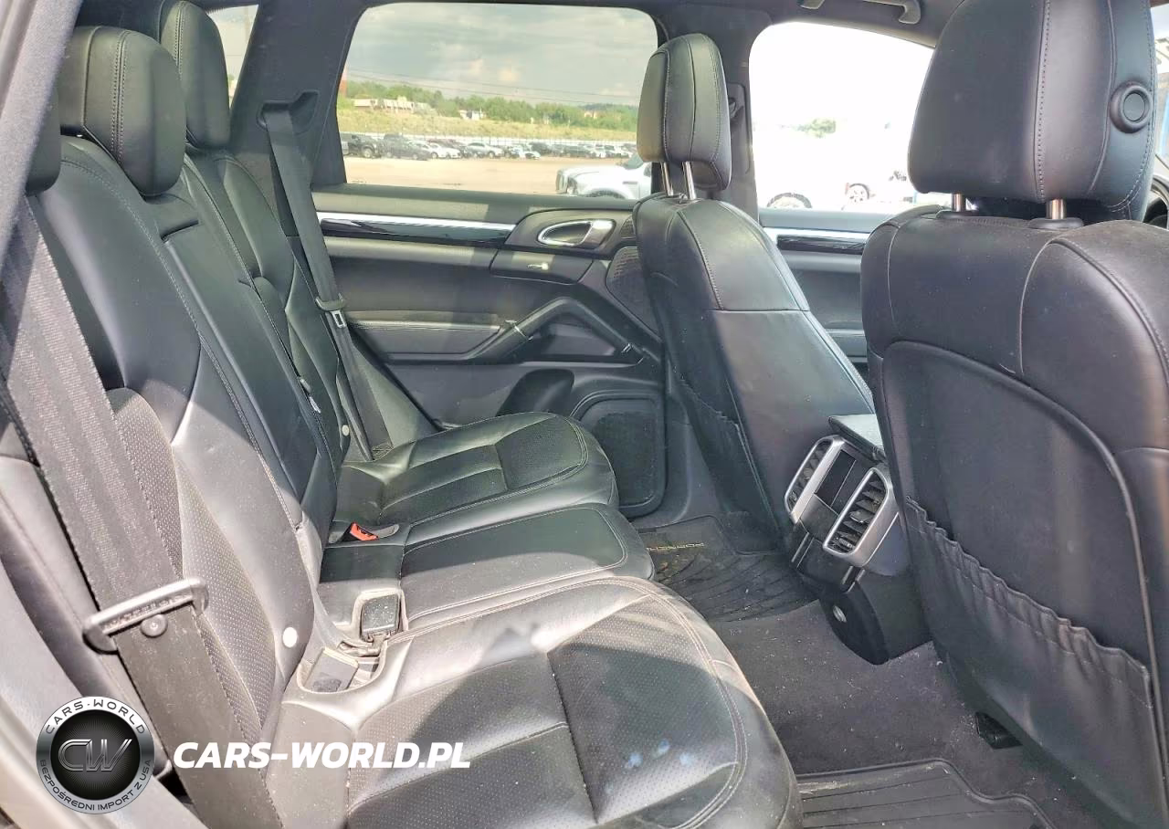 2016 Porsche Cayenne VIN:WP1AA2A25GKA15586 - 11