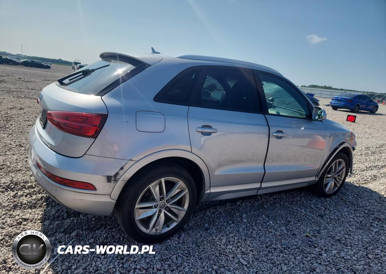 2018 Audi Q3 Premium VIN:WA1BCCFS2JR001233 - 3