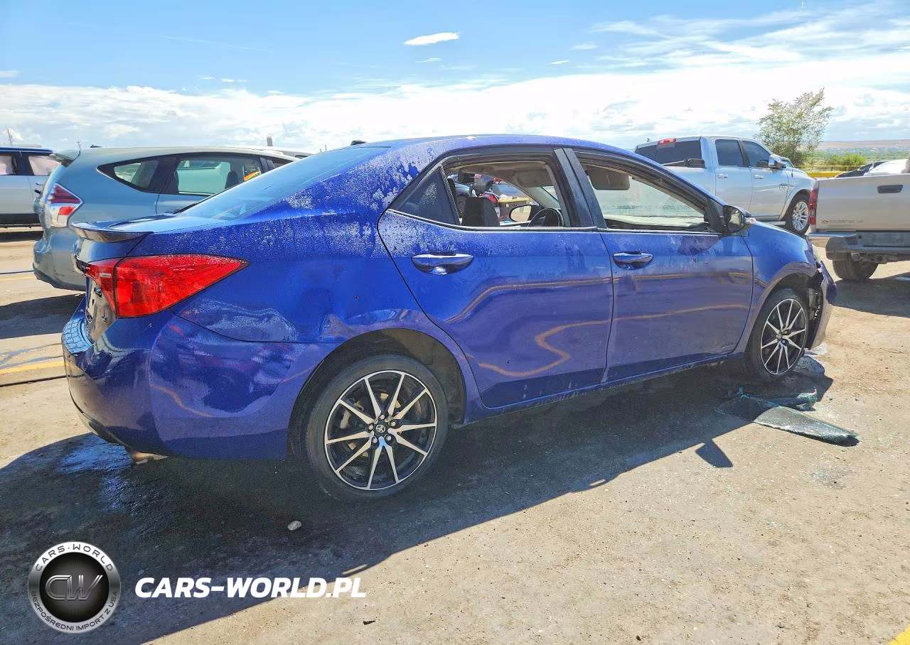 2018 Toyota Corolla Se VIN:2T1BURHE4JC078242 - 3