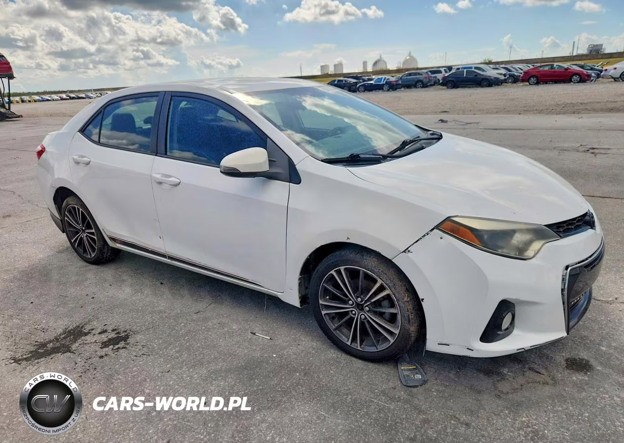 2015 Toyota Corolla S Plus VIN:2T1BURHE0FC294936 - 4