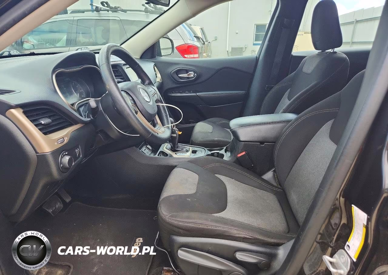2014 Jeep Cherokee Sport VIN:1C4PJLAB5EW247743 - 7