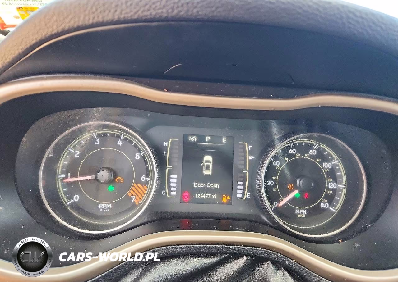 2014 Jeep Cherokee Sport VIN:1C4PJLAB5EW247743 - 9
