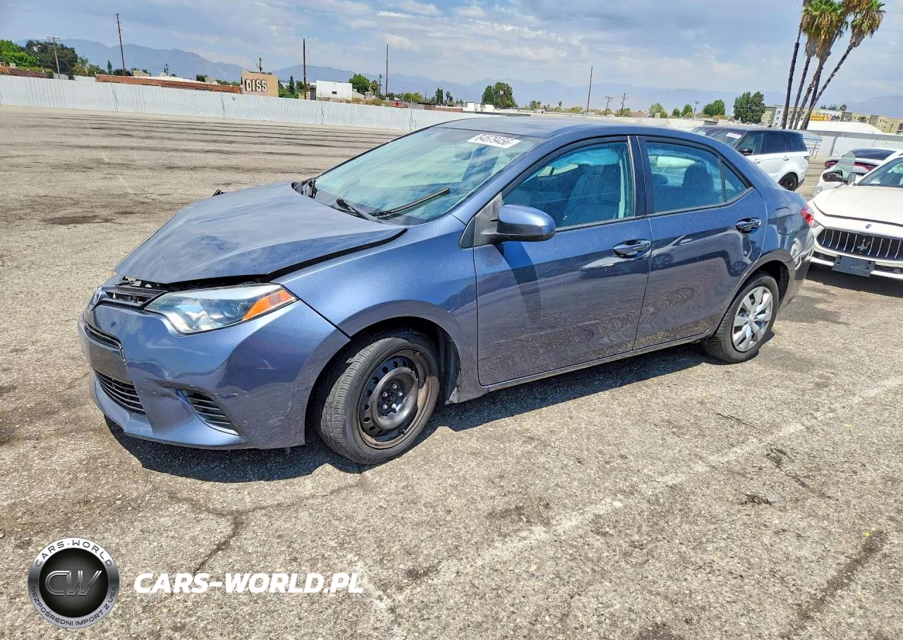 2015 Toyota Corolla Le – zdjęcie 1 z 12