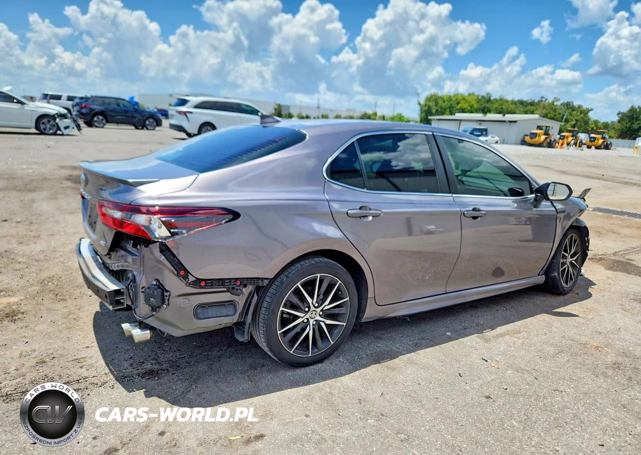2024 Toyota Camry Se VIN:4T1G11AK8RU237158 - 3