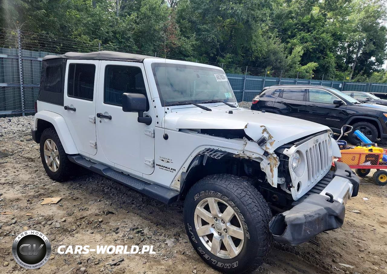 2017 Jeep Wrangler Unlimited Sahara VIN:1C4HJWEG7HL751146 - 4