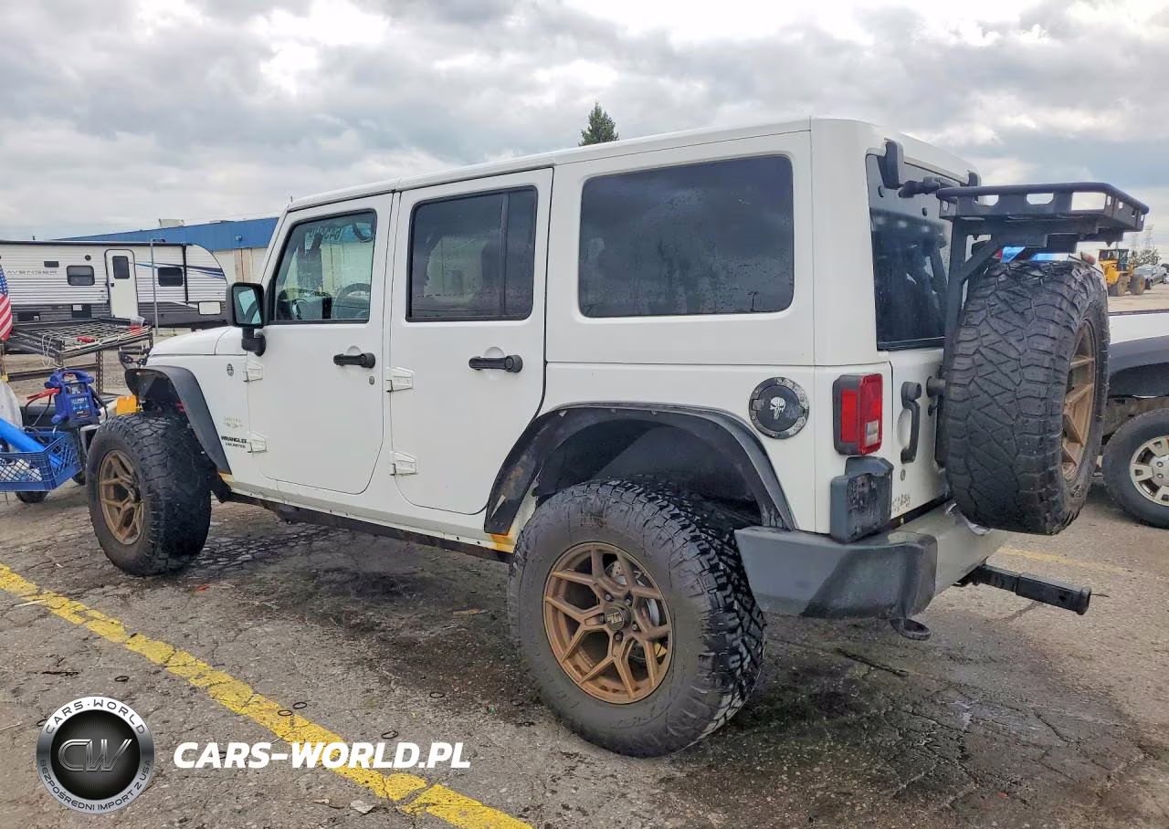 2011 Jeep Wrangler Unlimited Sahara VIN:1J4BA5H15BL576212 - 2