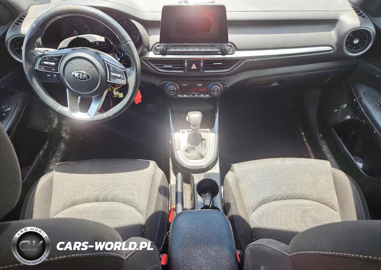 2019 Kia Forte S VIN:3KPF34ADXKE037559 - 8