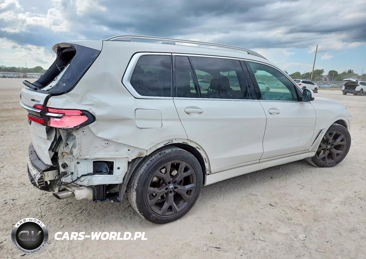 2024 BMW X7 xDrive40I VIN:5UX23EM0XR9S36542 - 3