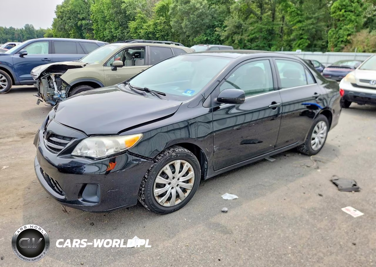 2013 Toyota Corolla Le – zdjęcie 1 z 12