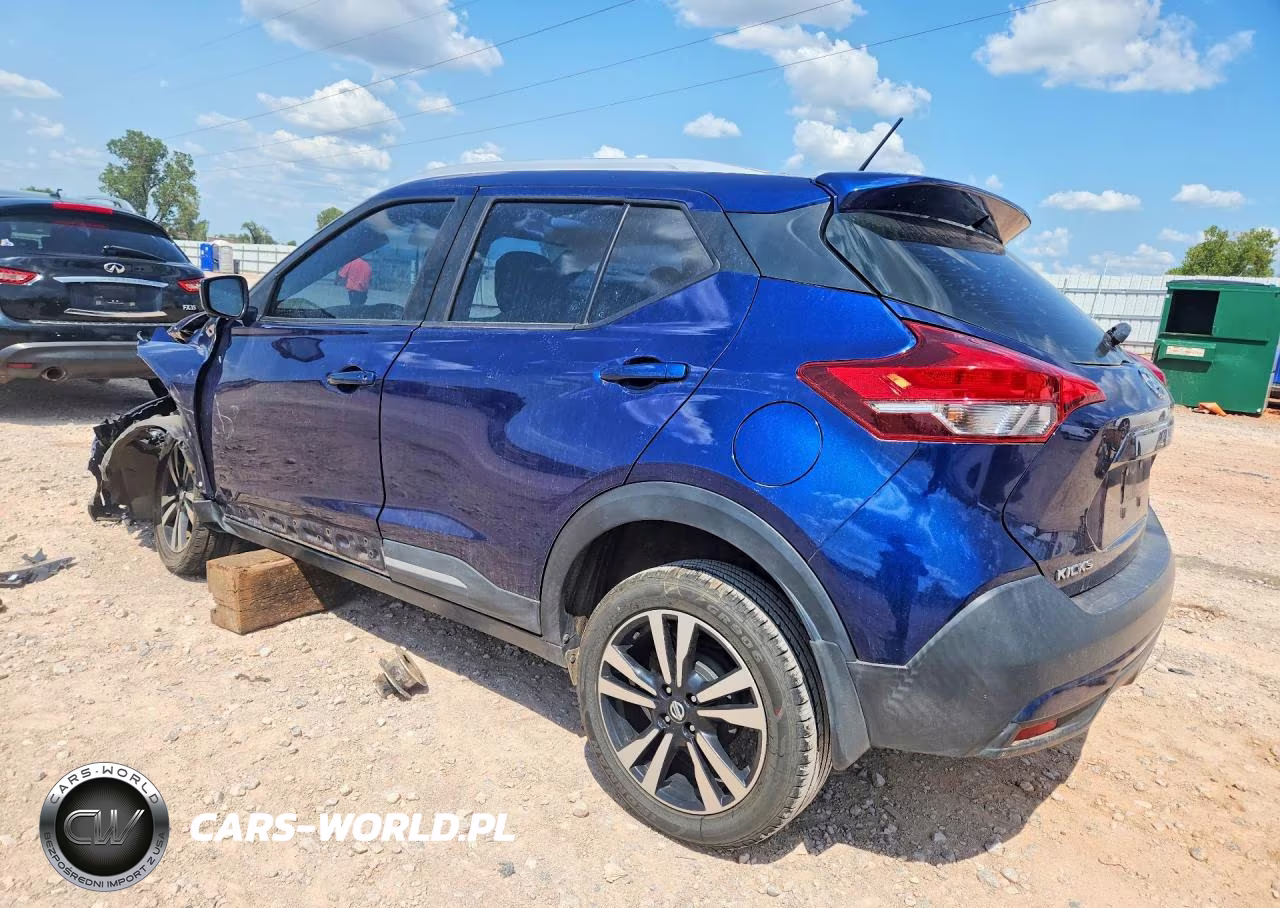 2019 Nissan Kicks Sr VIN:3N1CP5CU9KL556370 - 2