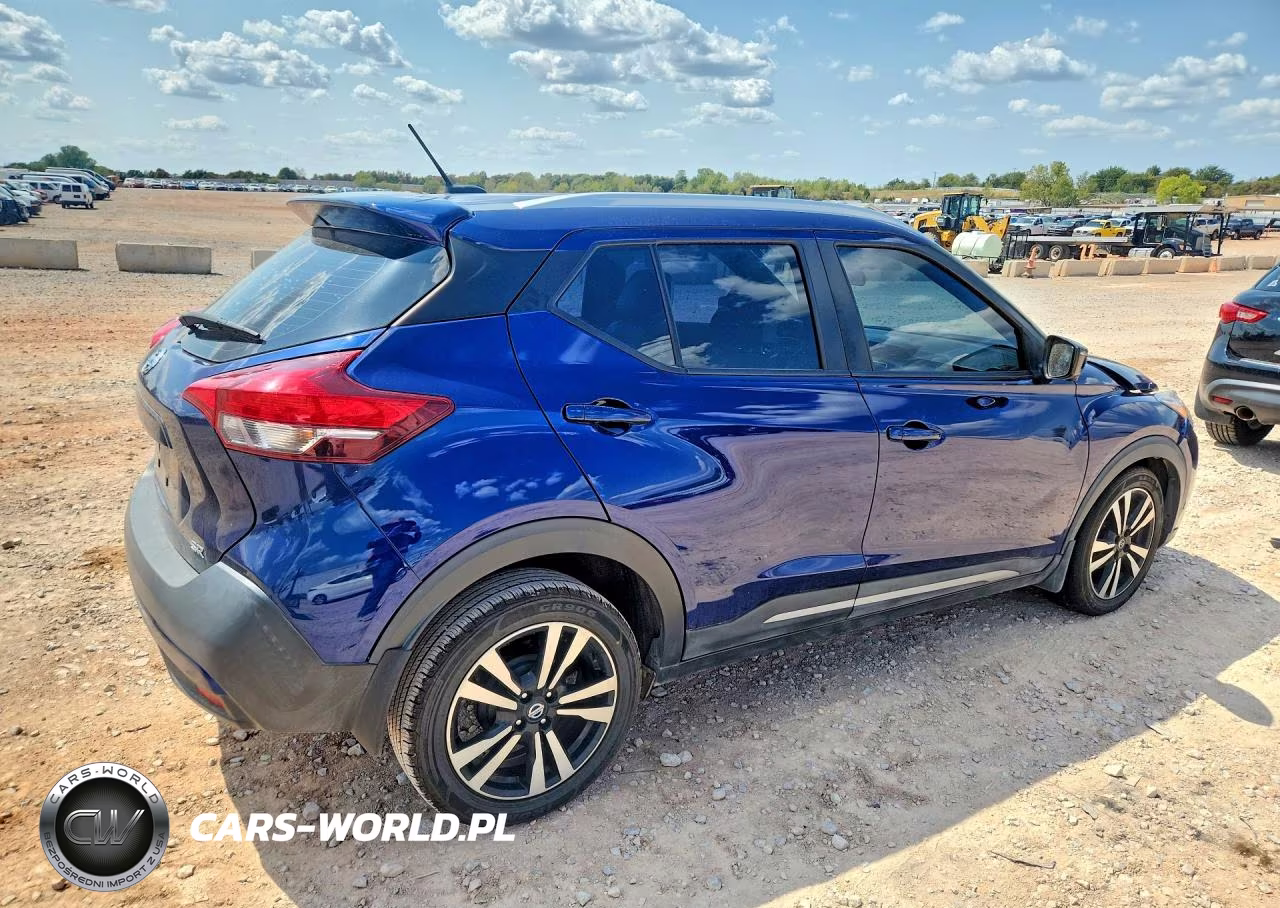 2019 Nissan Kicks Sr VIN:3N1CP5CU9KL556370 - 3