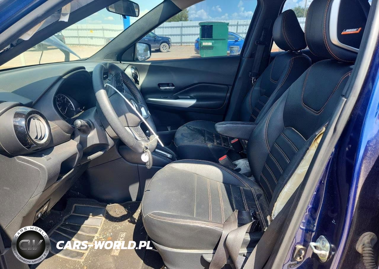 2019 Nissan Kicks Sr VIN:3N1CP5CU9KL556370 - 7